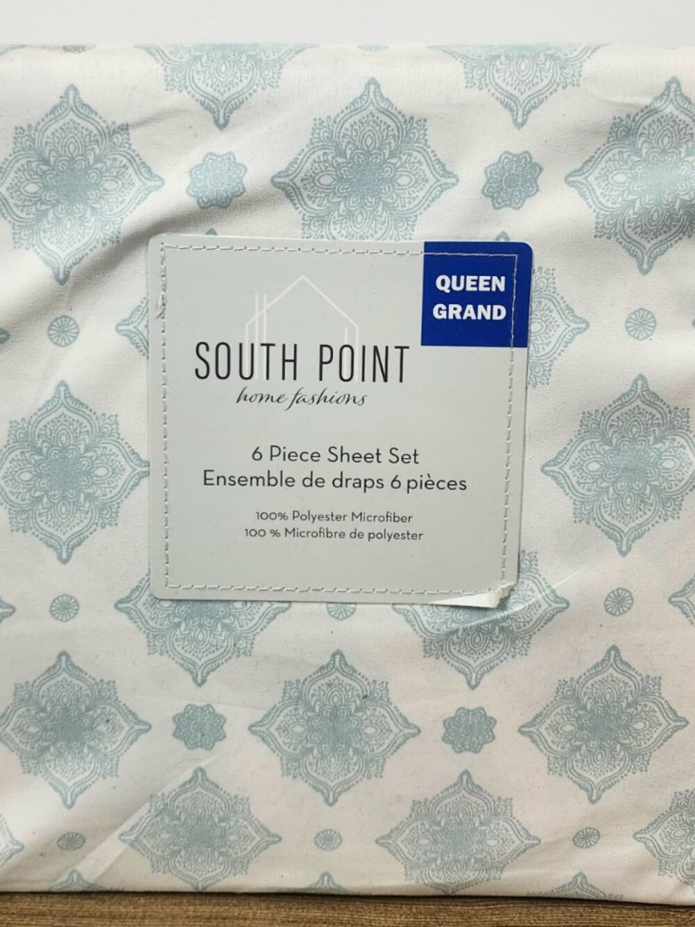 Set of 6 sheets for a Queen bed
